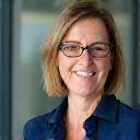 Porträt von Frau Anna Klein, Logistikmanagerin
